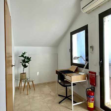 فيلا Torreblanca 4Bdr Townhouse With Stunning Views فوينخيرولا المظهر الخارجي الصورة