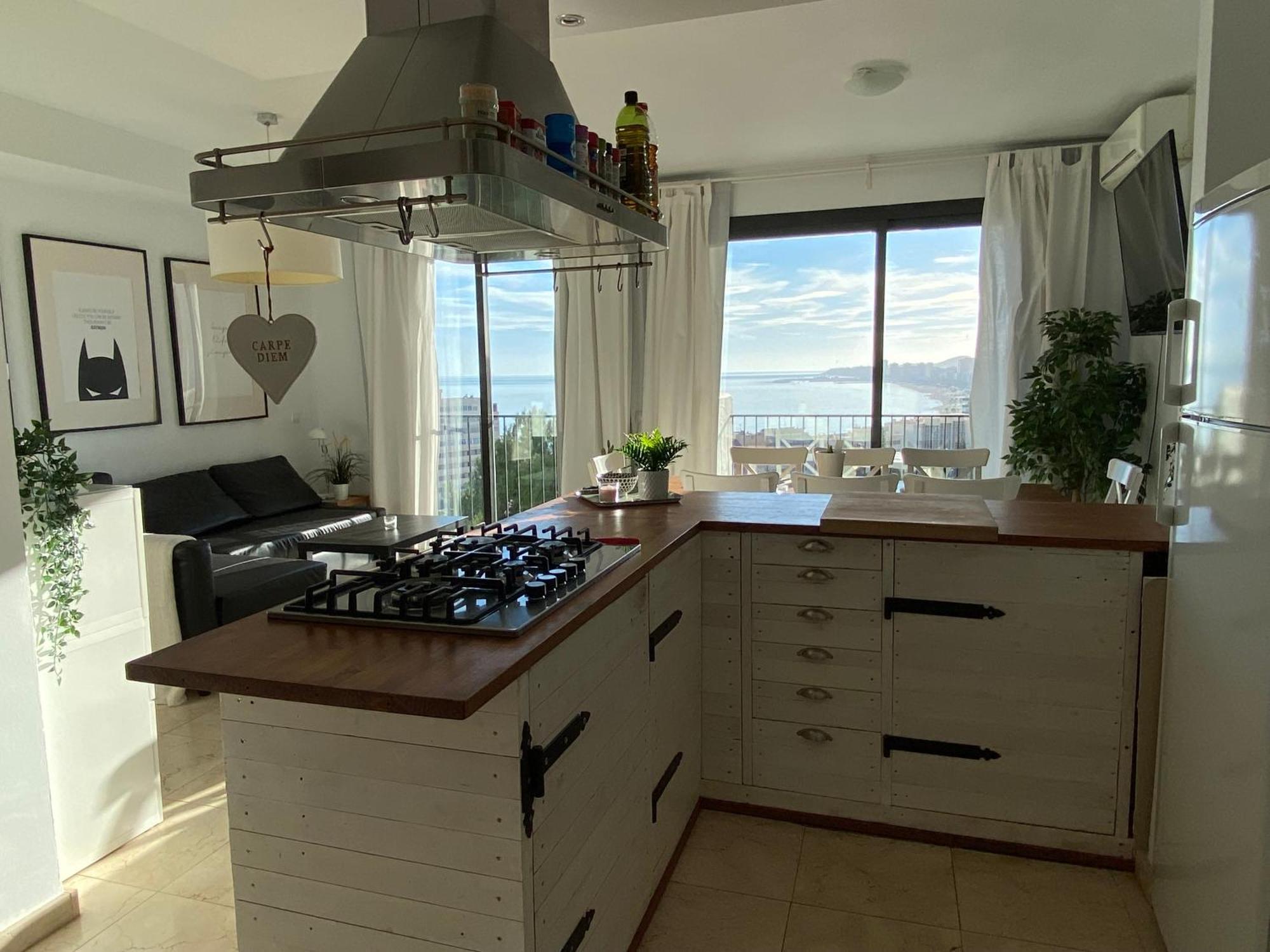 فيلا Torreblanca 4Bdr Townhouse With Stunning Views فوينخيرولا المظهر الخارجي الصورة