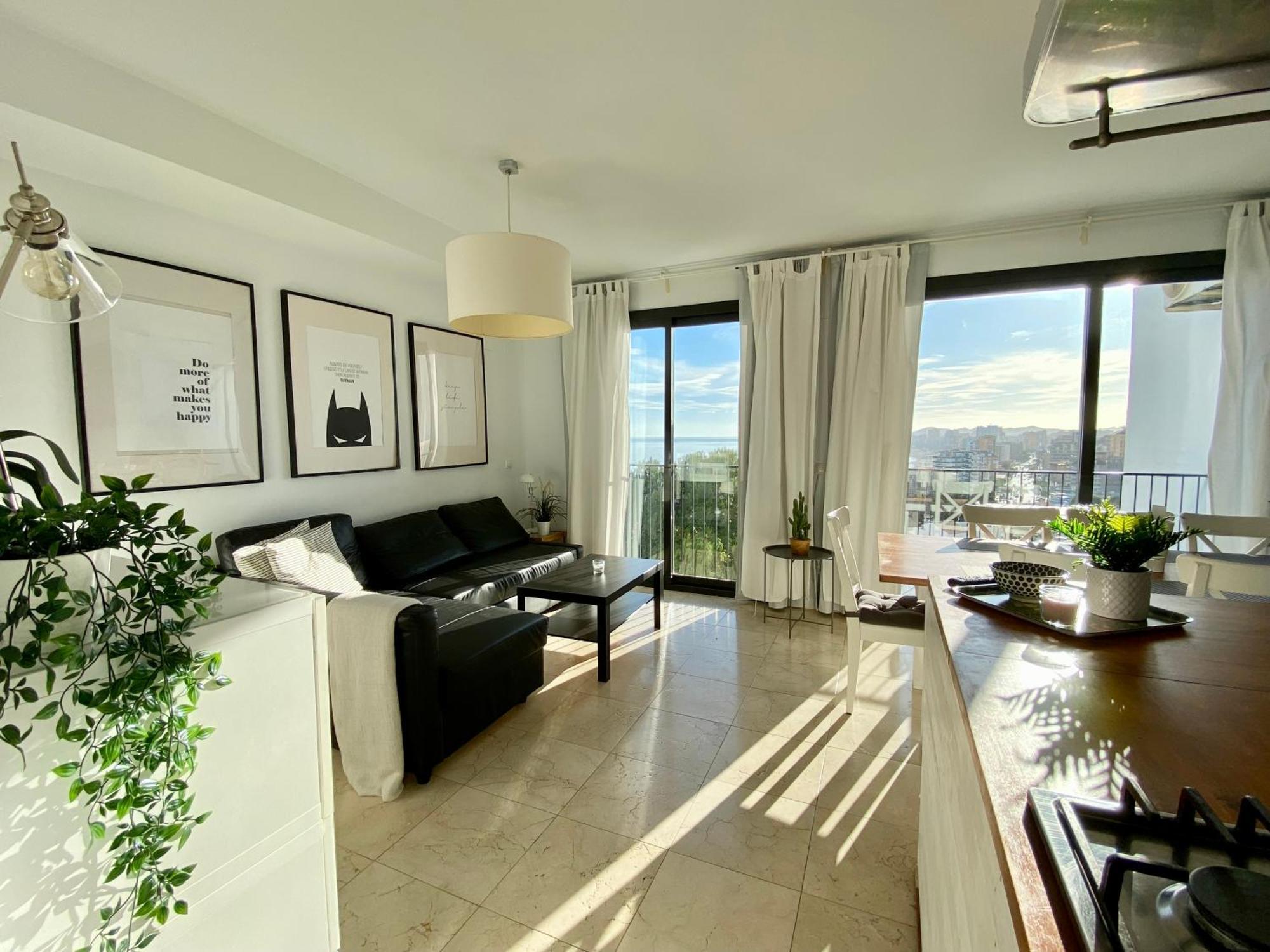 فيلا Torreblanca 4Bdr Townhouse With Stunning Views فوينخيرولا المظهر الخارجي الصورة