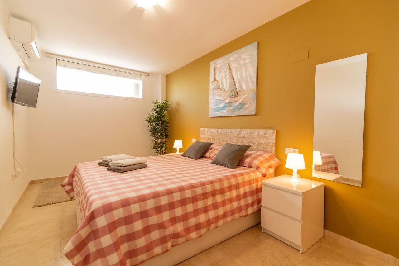 فيلا Torreblanca 4Bdr Townhouse With Stunning Views فوينخيرولا المظهر الخارجي الصورة